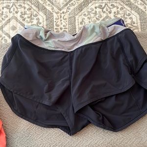 Lululemon shorts size 6